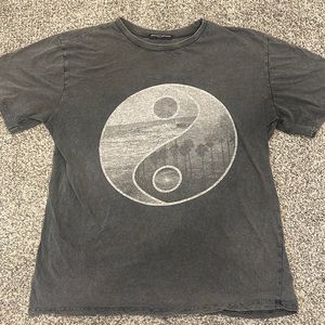 Brandy Melville Yin/Yang Ocean Graphic Tee